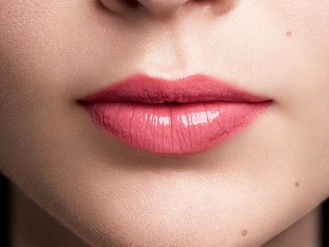 Lipstick 111 insta heaven color riche shine product detail application light skin